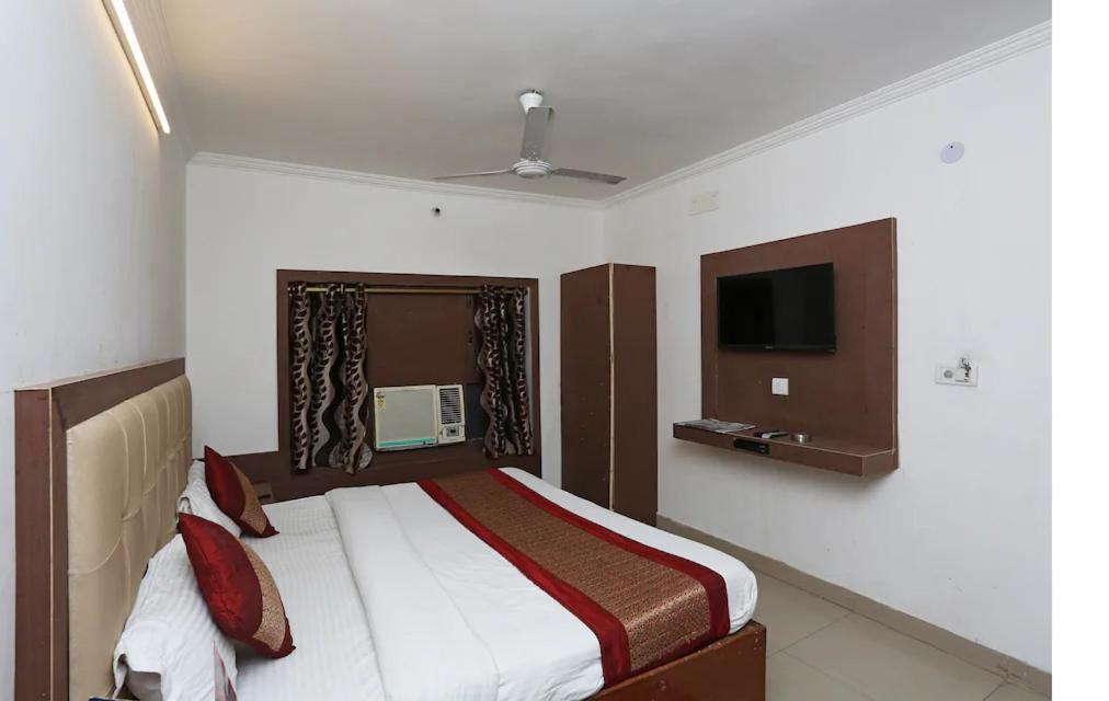 Vishal Hotel By Comfort Rooms New Delhi Extérieur photo