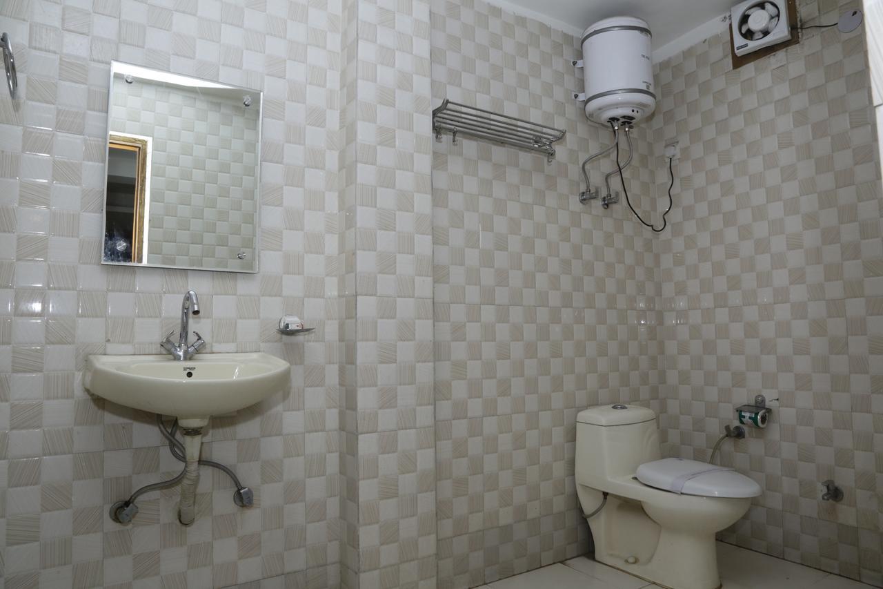Vishal Hotel By Comfort Rooms New Delhi Extérieur photo