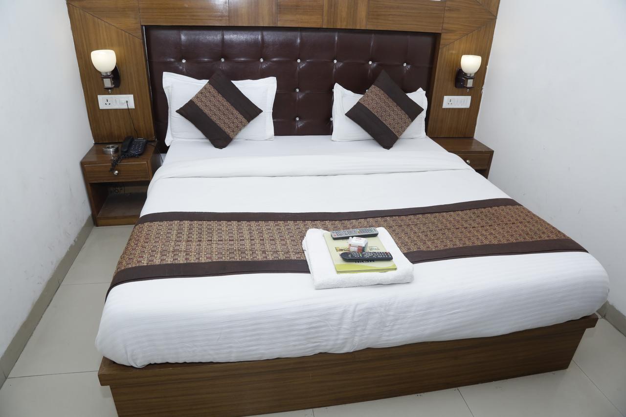 Vishal Hotel By Comfort Rooms New Delhi Extérieur photo