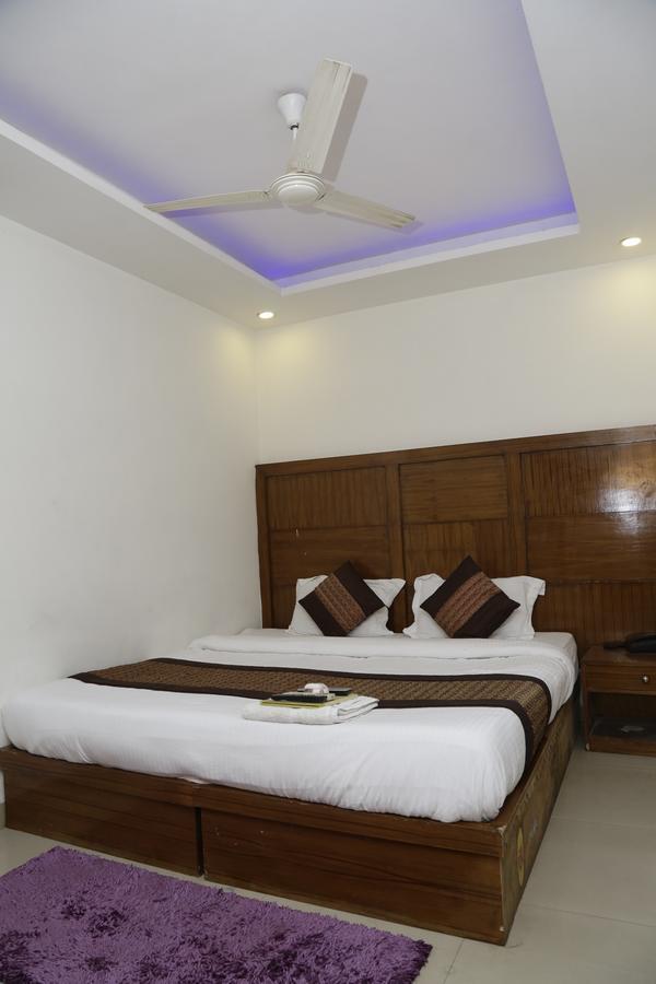 Vishal Hotel By Comfort Rooms New Delhi Extérieur photo