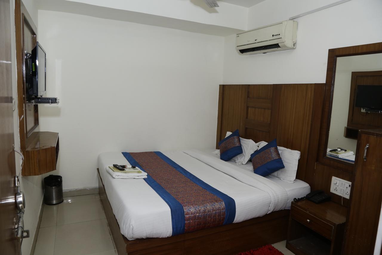 Vishal Hotel By Comfort Rooms New Delhi Extérieur photo