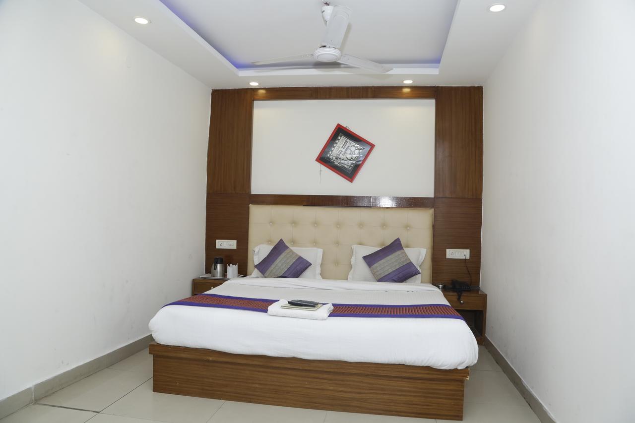 Vishal Hotel By Comfort Rooms New Delhi Extérieur photo