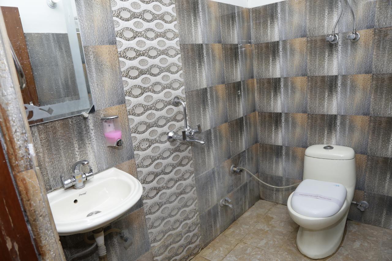 Vishal Hotel By Comfort Rooms New Delhi Extérieur photo